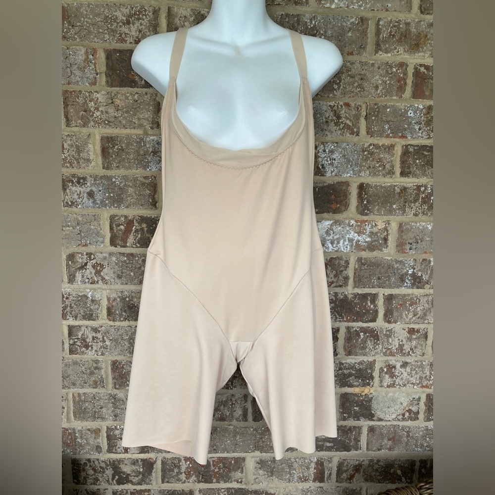MAIDENFORM Flexees Sculpting Shape-wear One Piece